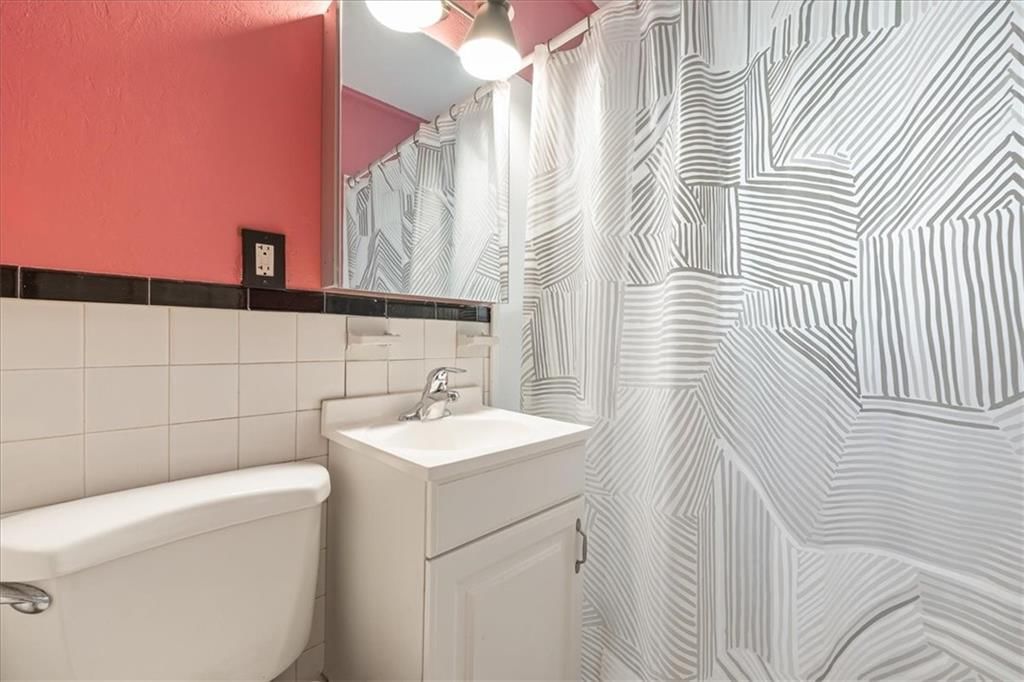 114 W Pocahontas Lane — photo 13