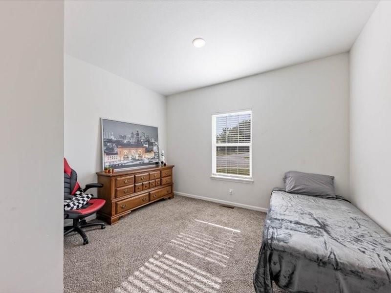 817 Shane Court — photo 3
