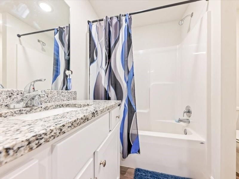 817 Shane Court — photo 18
