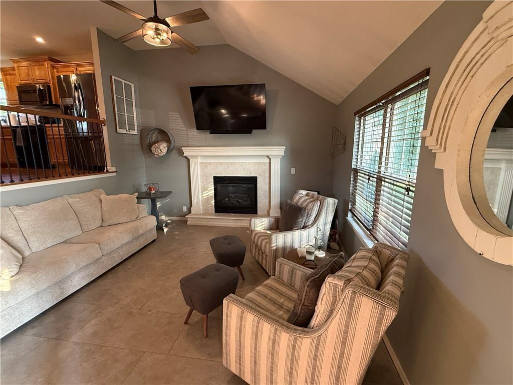 Photo 6 of 53 - 7224 E 163rd Terrace, Belton, MO 64012