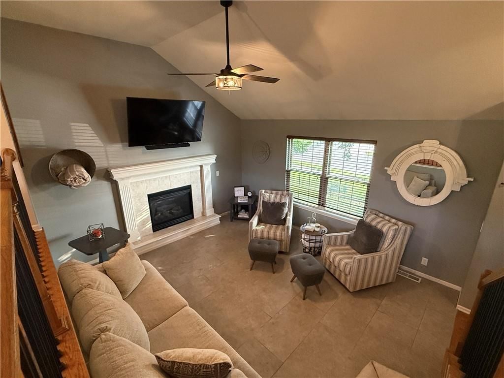 Photo 9 of 53 - 7224 E 163rd Terrace, Belton, MO 64012