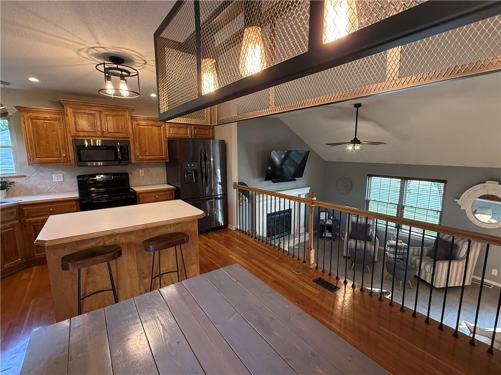 Photo 11 of 53 - 7224 E 163rd Terrace, Belton, MO 64012