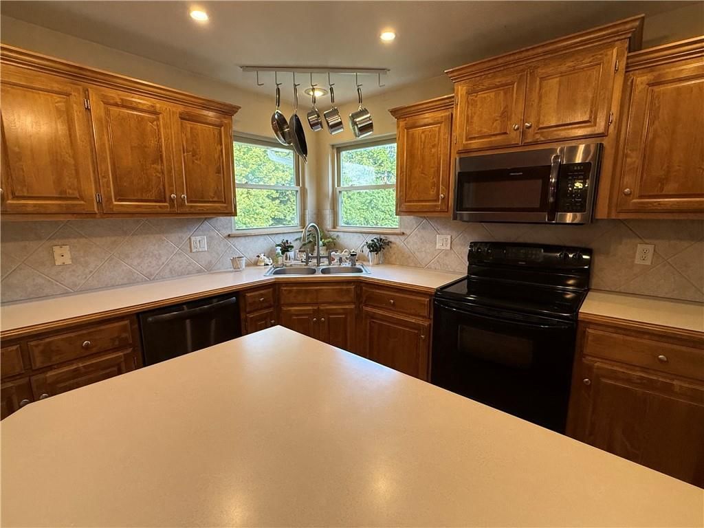 Photo 13 of 53 - 7224 E 163rd Terrace, Belton, MO 64012
