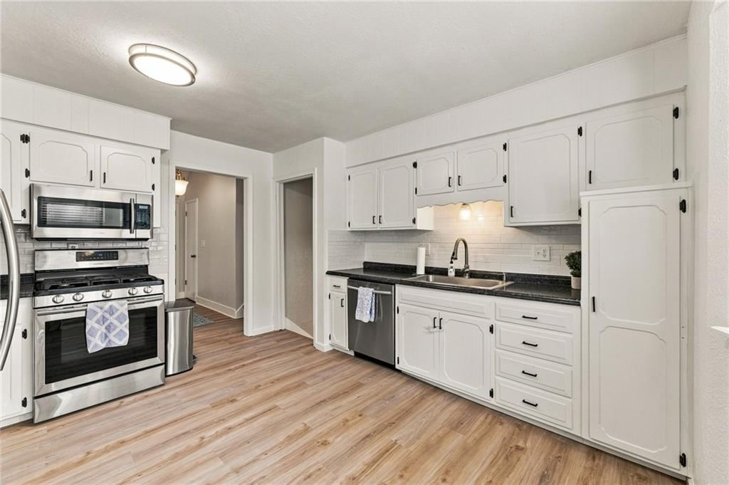 10314 W 48th Street — photo 12