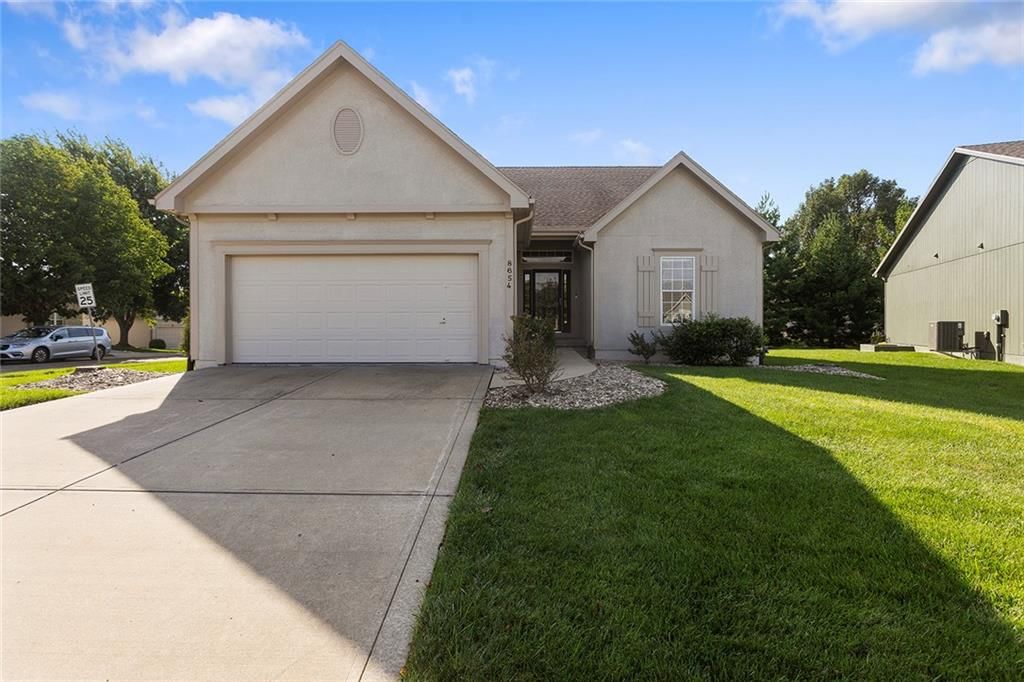 8654 N Britt Avenue, Kansas City, MO