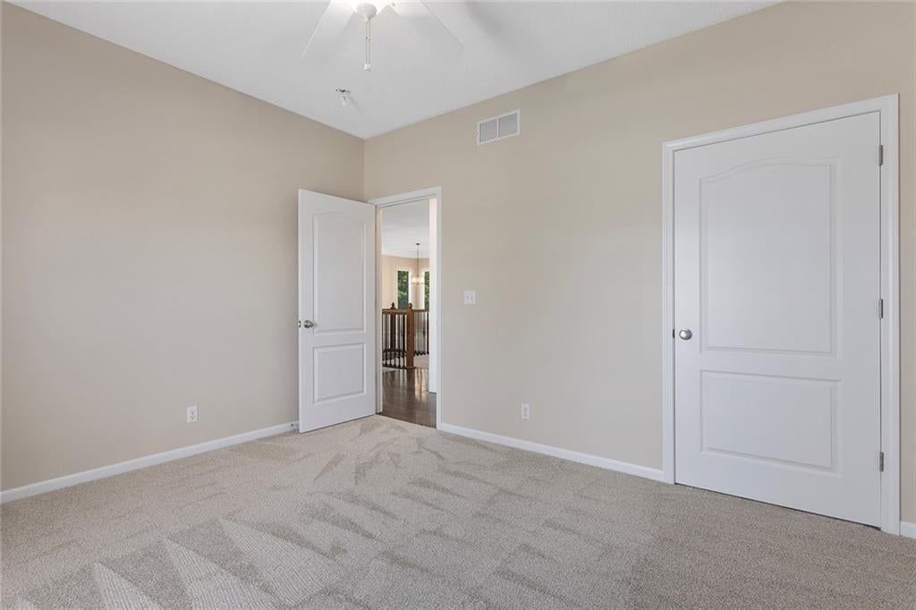 Photo 5 of 33 - 8654 N Britt Avenue, Kansas City, MO 64154