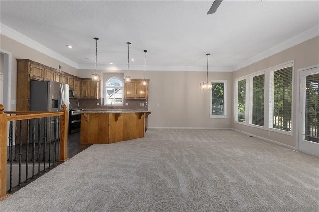Photo 8 of 33 - 8654 N Britt Avenue, Kansas City, MO 64154