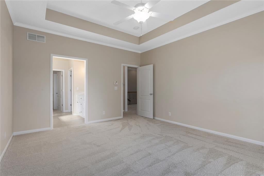 Photo 19 of 33 - 8654 N Britt Avenue, Kansas City, MO 64154
