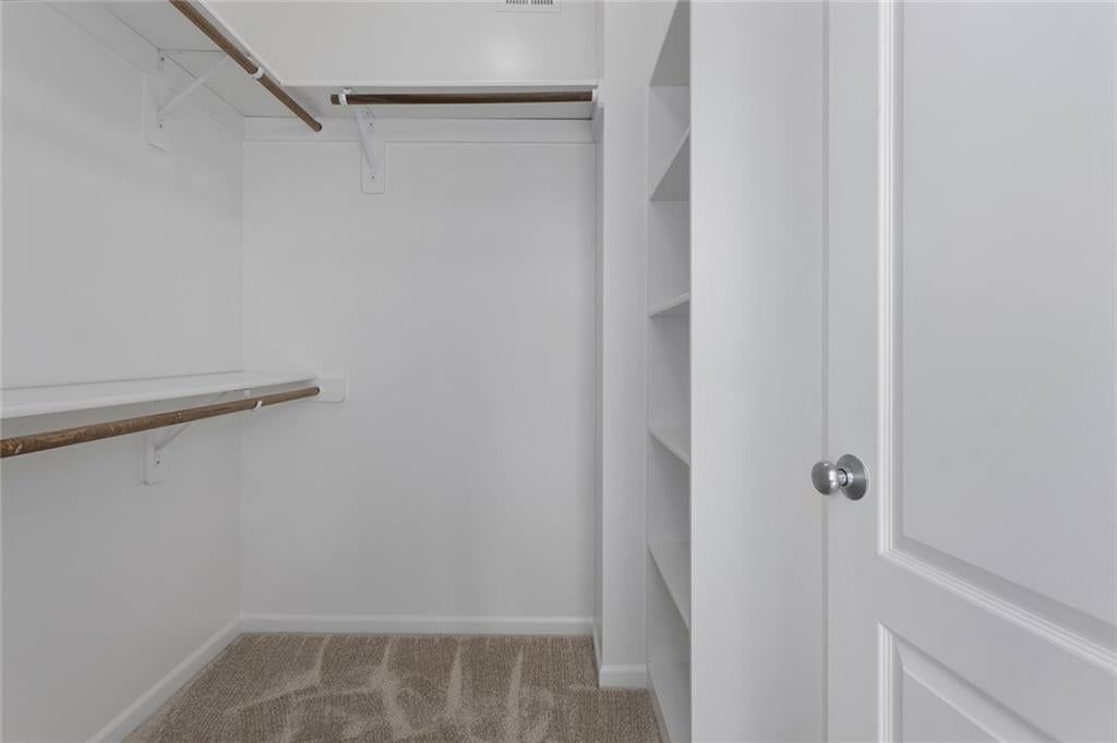 Photo 23 of 33 - 8654 N Britt Avenue, Kansas City, MO 64154
