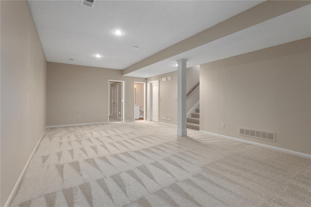 Photo 25 of 33 - 8654 N Britt Avenue, Kansas City, MO 64154