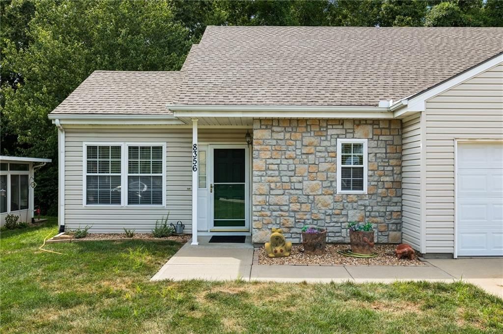 8356 Stewart Place — photo 4