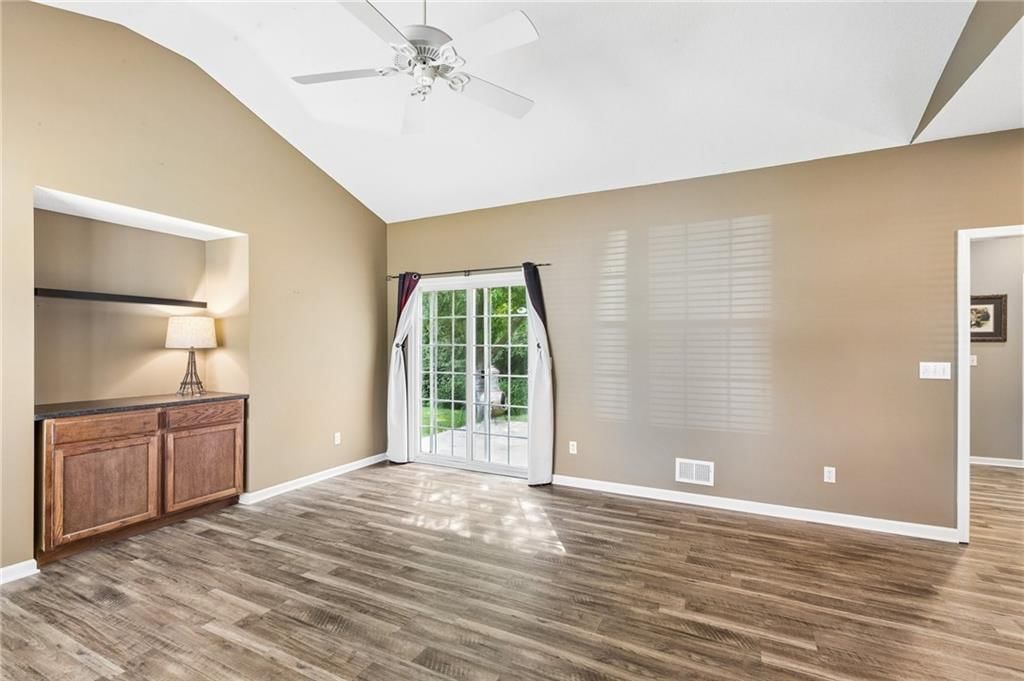 8356 Stewart Place — photo 6