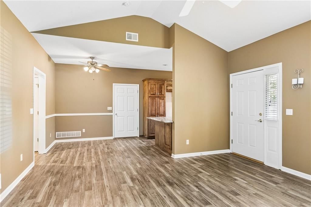 8356 Stewart Place — photo 7