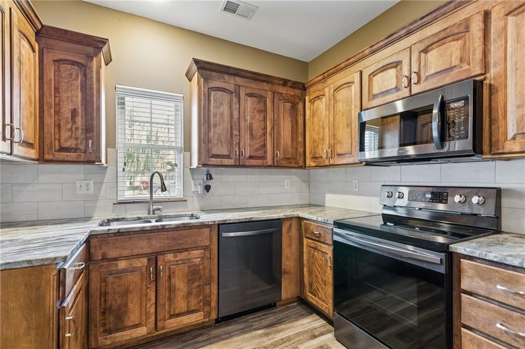 8356 Stewart Place — photo 11