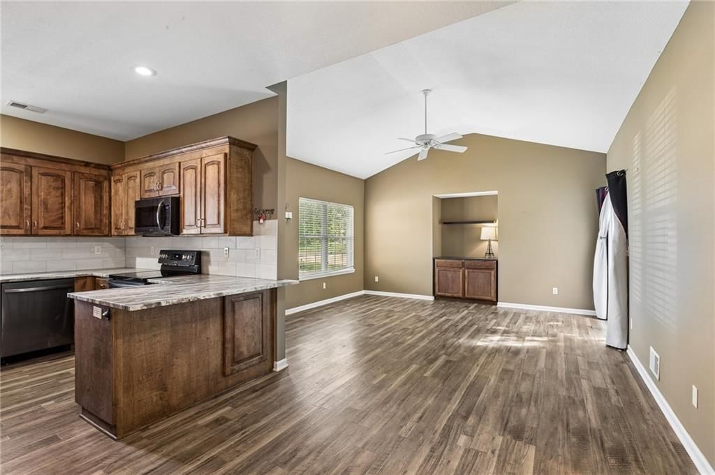 8356 Stewart Place — photo 14