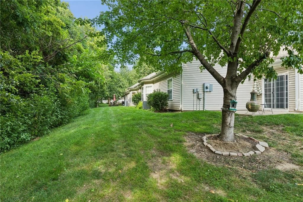 8356 Stewart Place — photo 28
