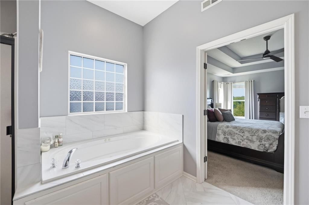 15718 Richmond Avenue — photo 35