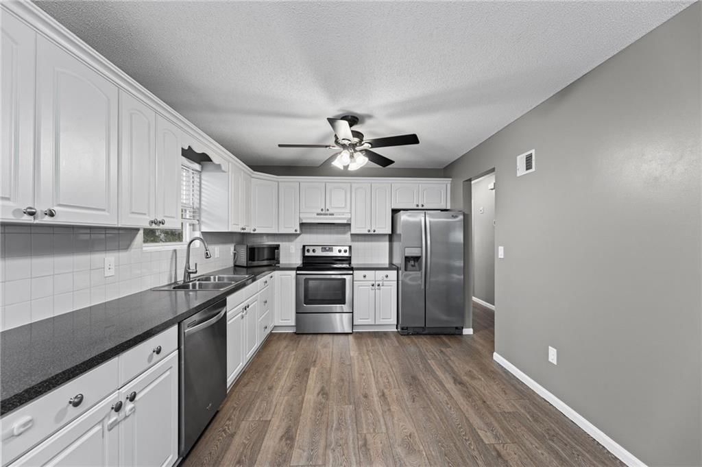 5709 Outlook Street — photo 15