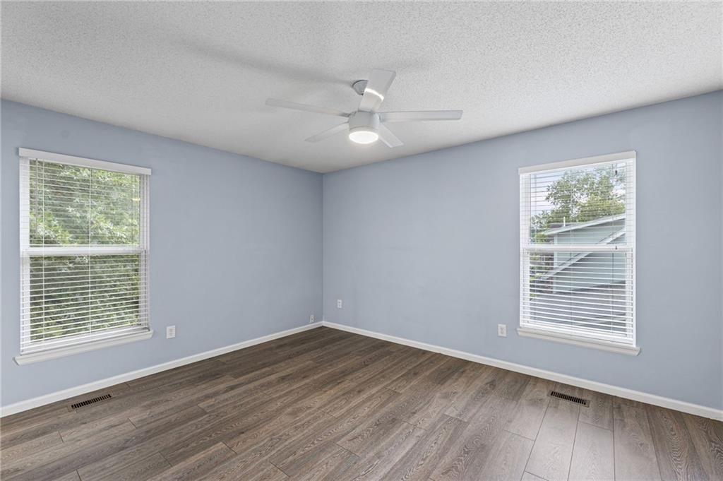 5709 Outlook Street — photo 22
