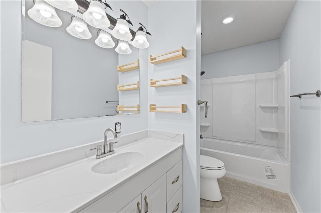 5709 Outlook Street — photo 27