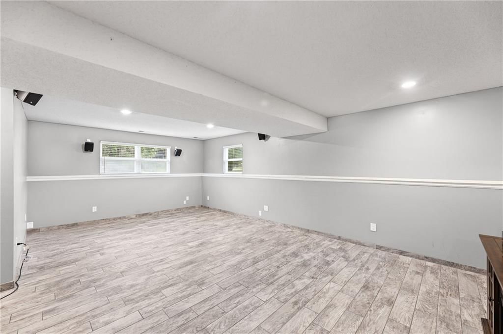 5709 Outlook Street — photo 29