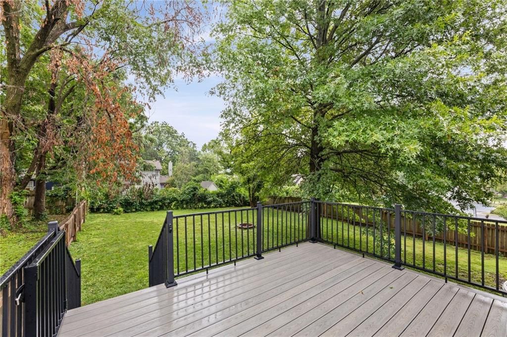 5709 Outlook Street — photo 35