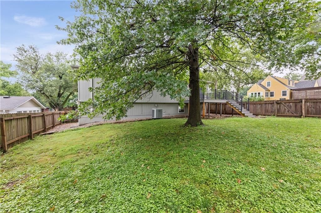 5709 Outlook Street — photo 37