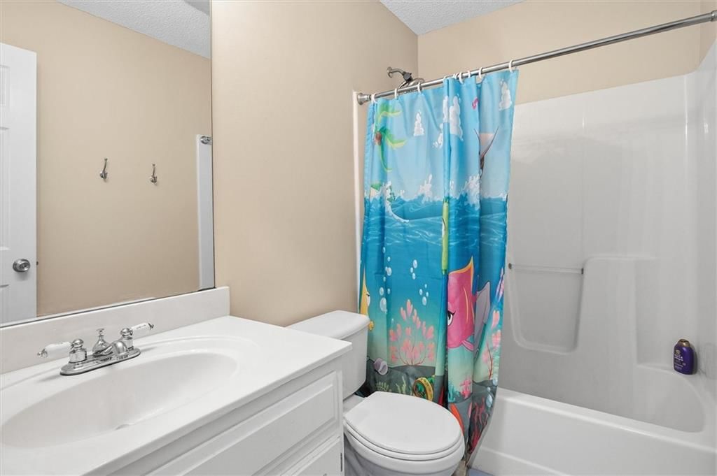 1012 N Clinton Street — photo 15