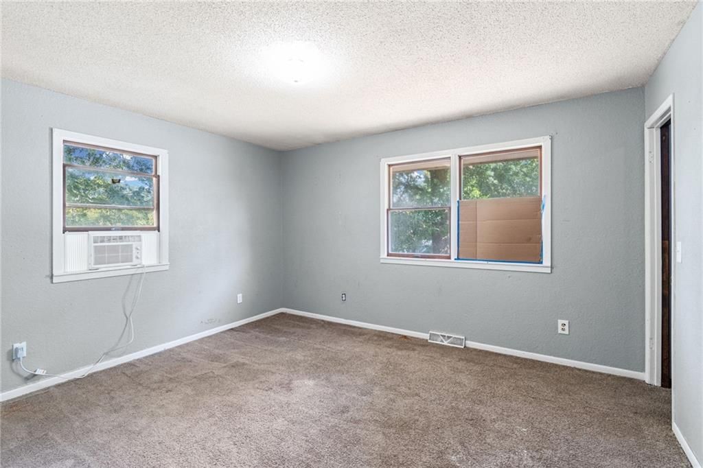 116 W Marshall Street — photo 17