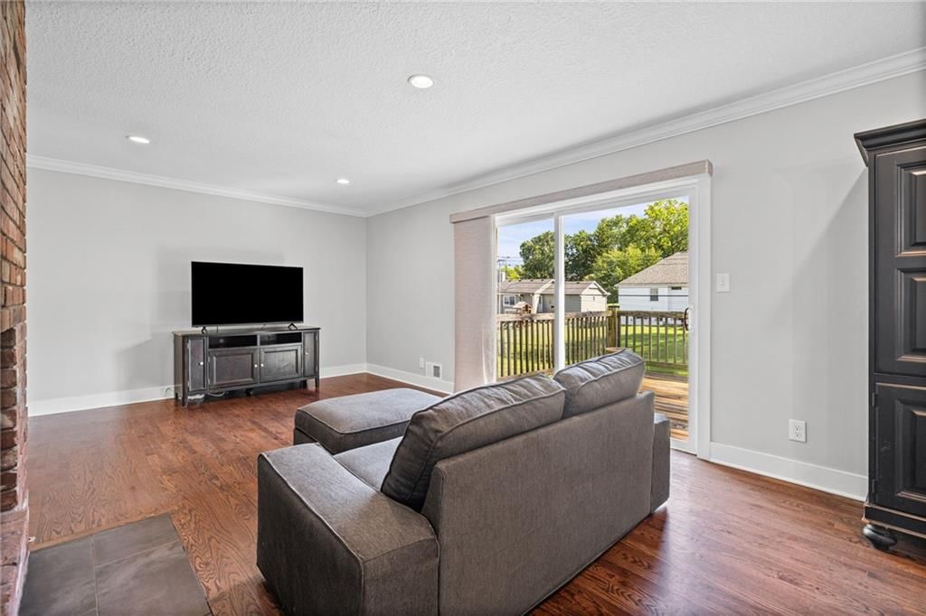 5521 W 84TH Street — photo 10