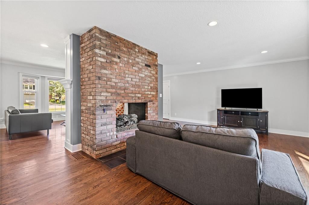 5521 W 84TH Street — photo 11