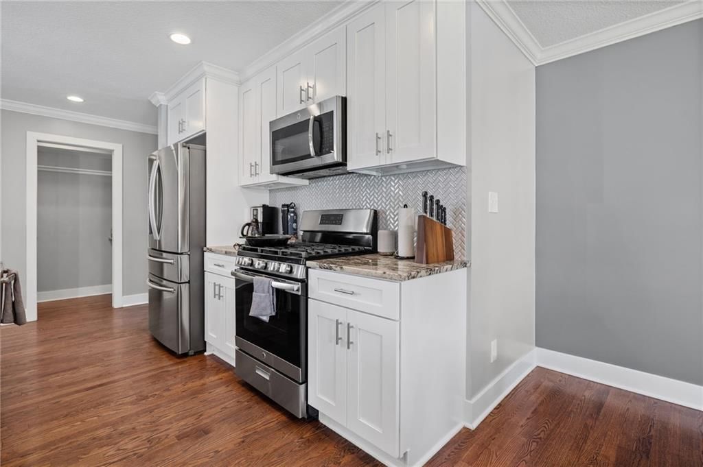 5521 W 84TH Street — photo 17