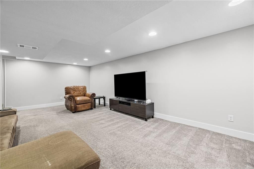 5521 W 84TH Street — photo 34