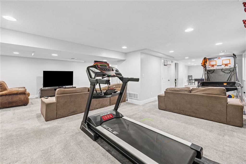 5521 W 84TH Street — photo 36