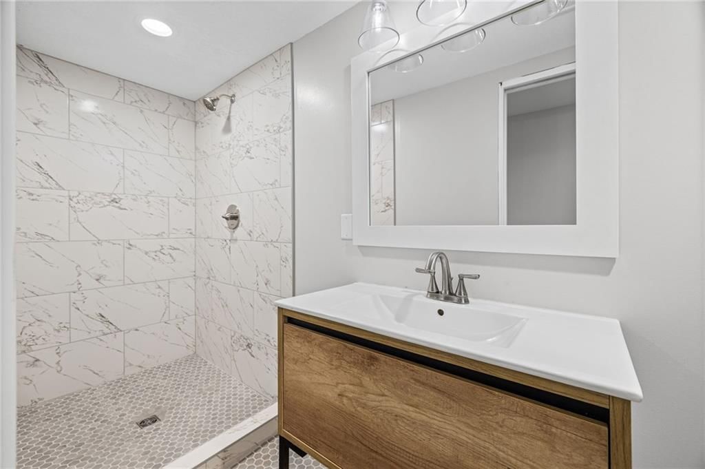5521 W 84TH Street — photo 44