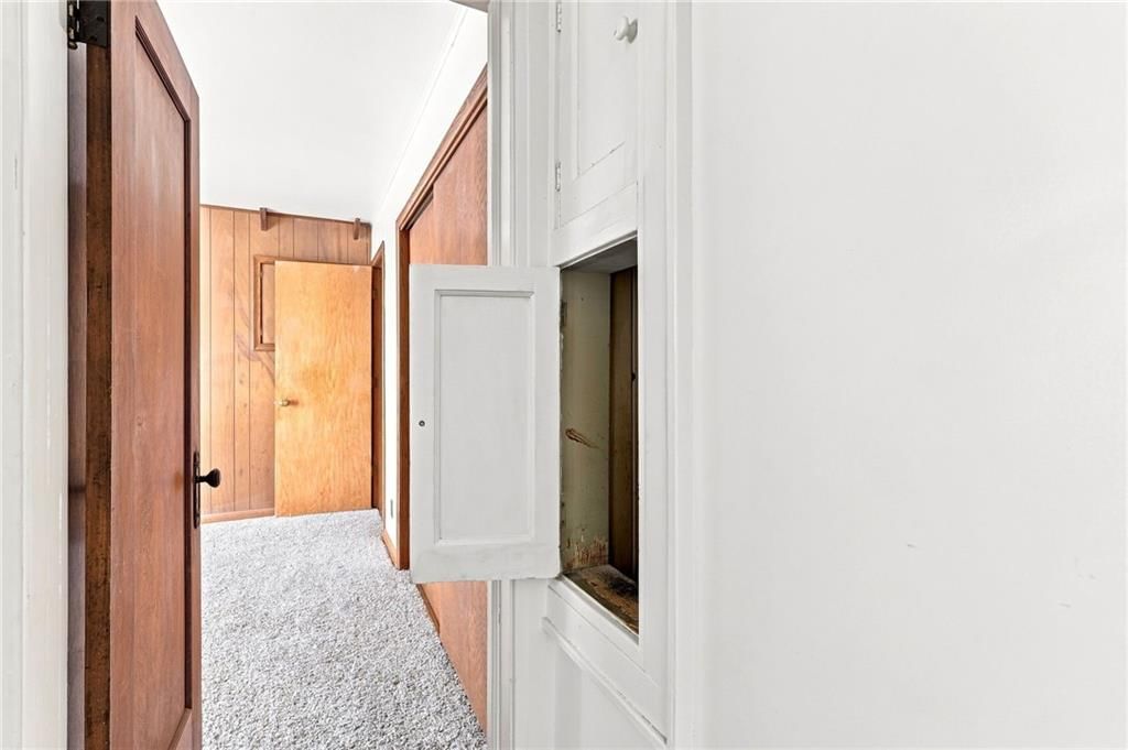 Photo 26 of 61 - 1222 Hardesty Avenue, Kansas City, MO 64127
