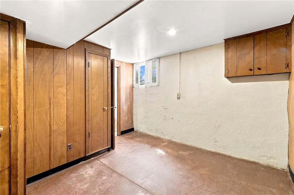 Photo 43 of 61 - 1222 Hardesty Avenue, Kansas City, MO 64127