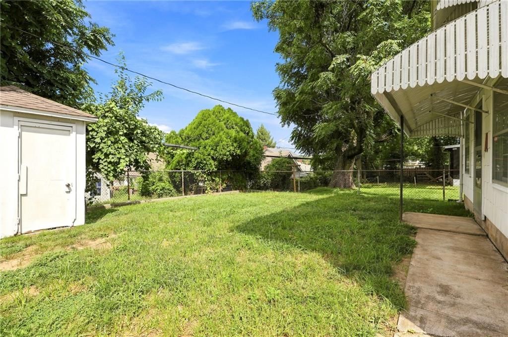 Photo 60 of 61 - 1222 Hardesty Avenue, Kansas City, MO 64127