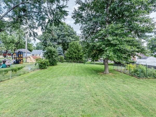 905 SW Savannah Drive — photo 29