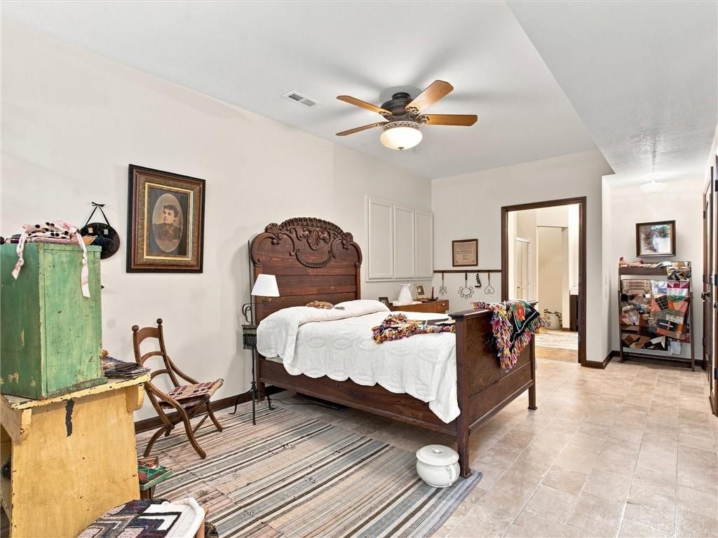 340 SE 240th Street — photo 37