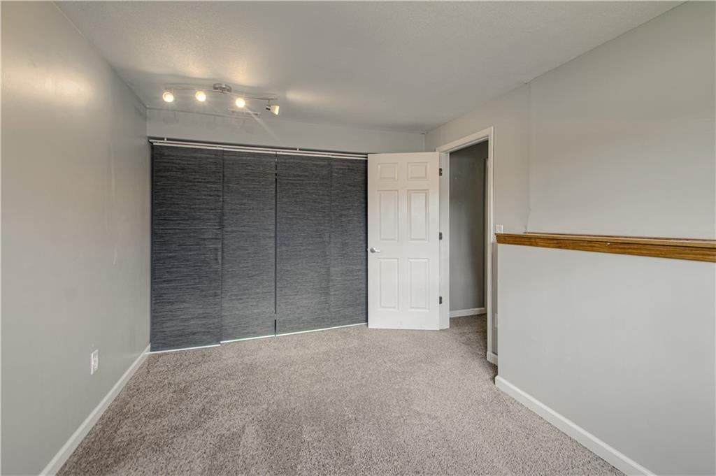 Photo 17 of 29 - 5014 NW 85th Street, Kansas City, MO 64154