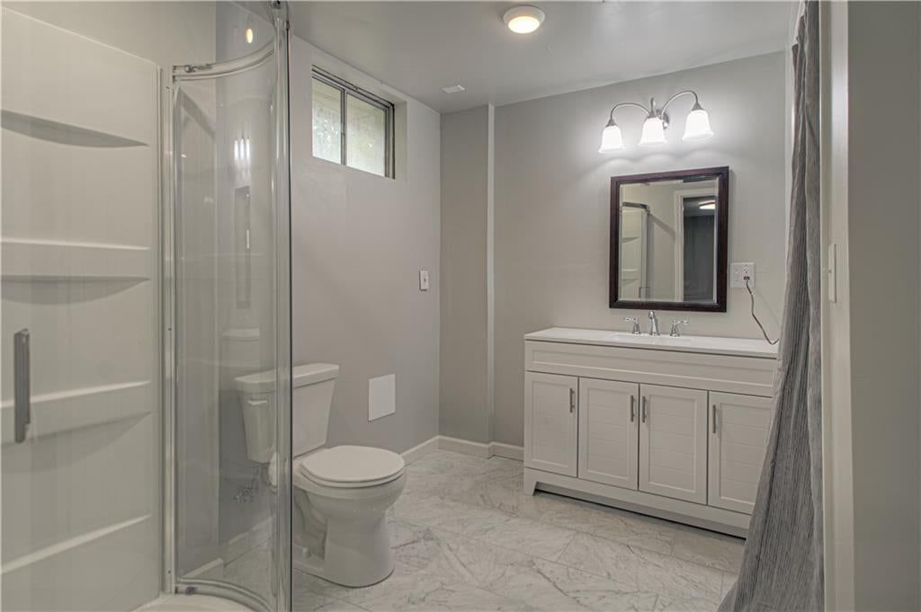 Photo 21 of 29 - 5014 NW 85th Street, Kansas City, MO 64154