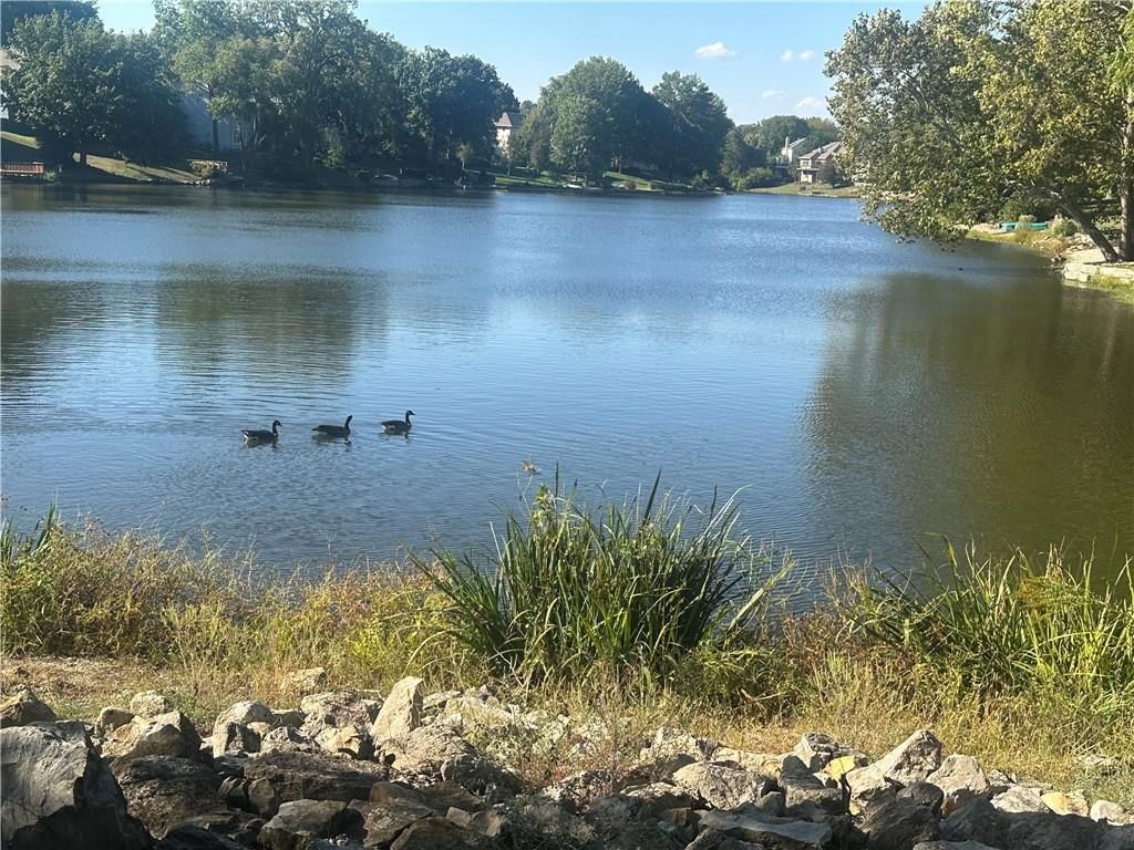 Photo 25 of 29 - 5014 NW 85th Street, Kansas City, MO 64154
