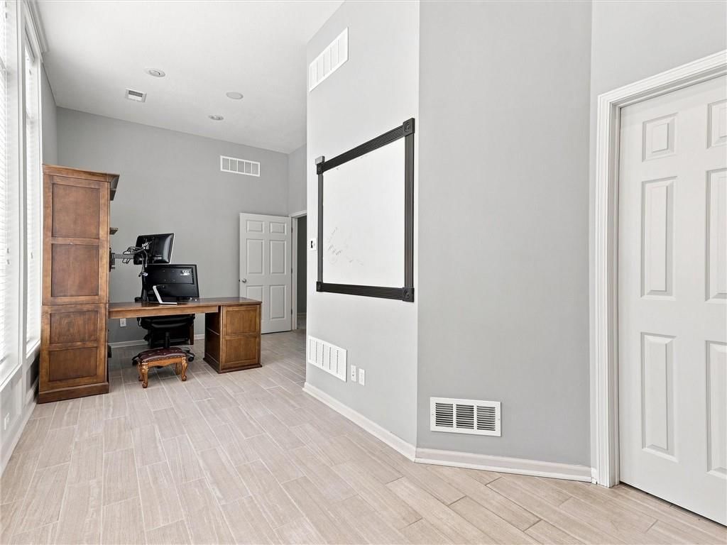 5822 NE Timber Hills Drive — photo 16
