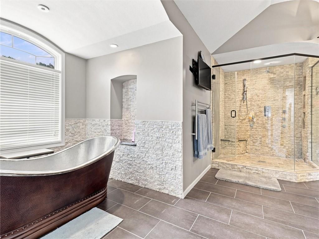 5822 NE Timber Hills Drive — photo 40