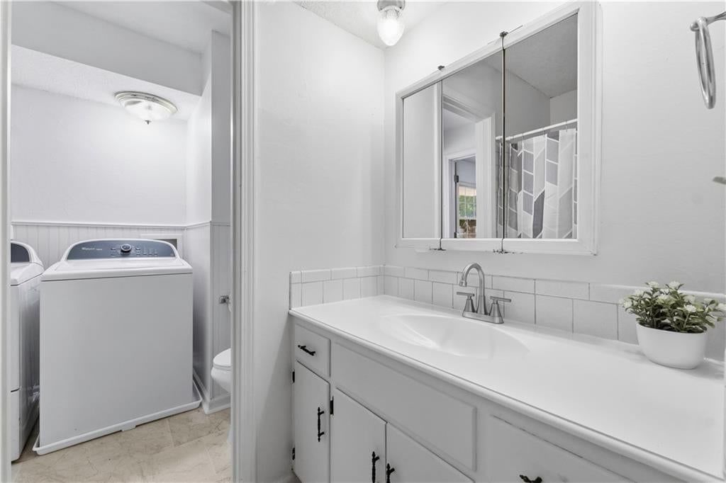 2728 NW Pembroke Place — photo 8