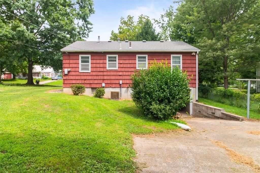 517 E Angus Street — photo 17