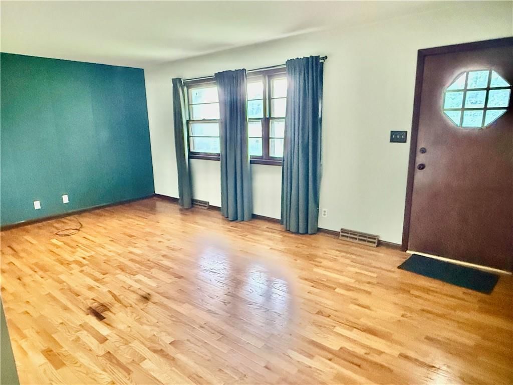 2307 Westminster Lane — photo 4