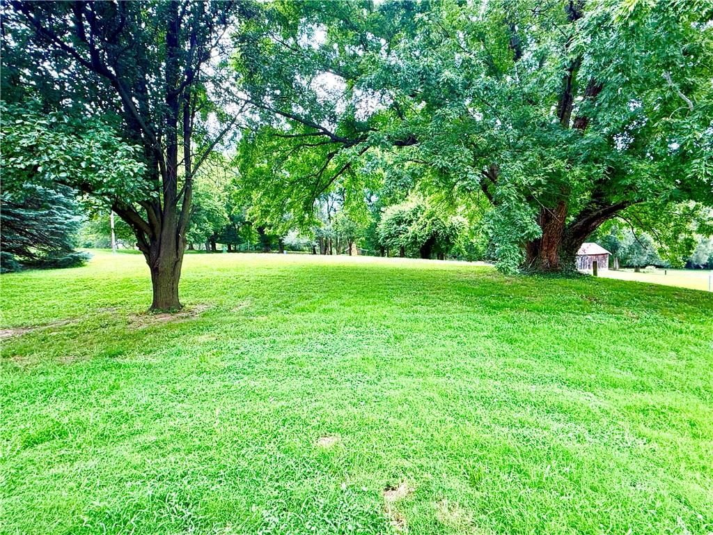2307 Westminster Lane — photo 14