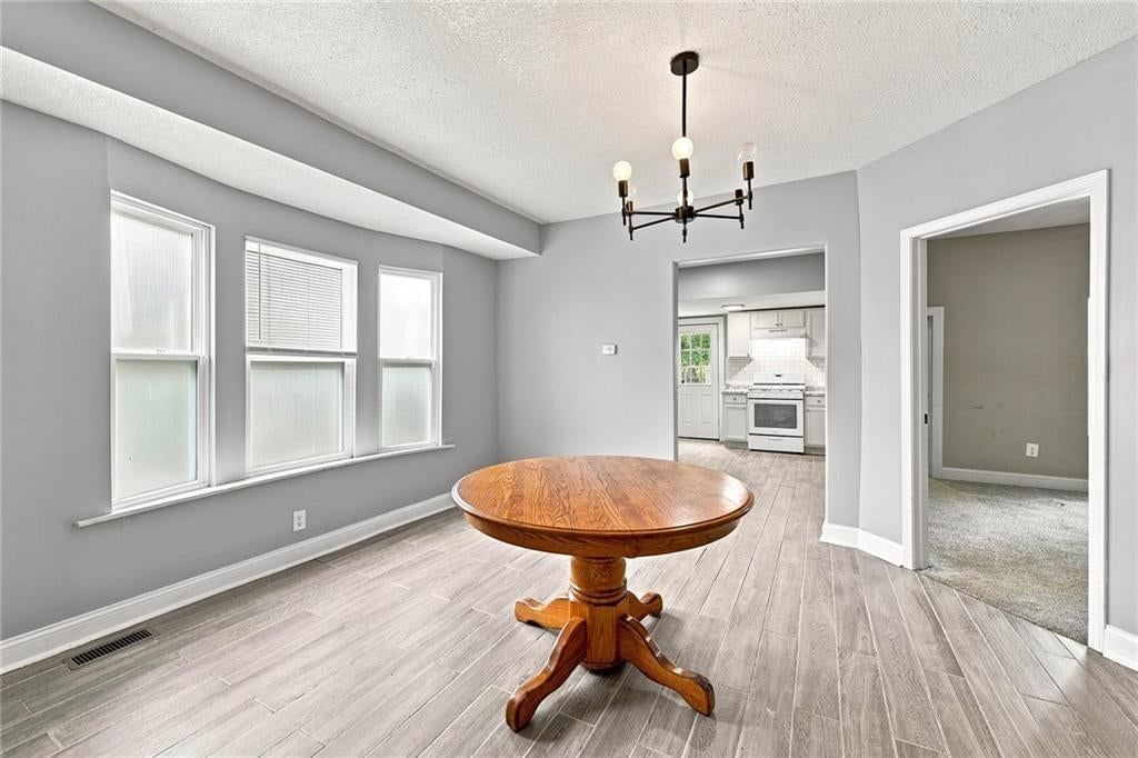 226 S 11th Street — photo 5